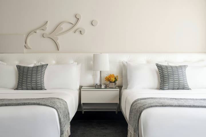 THE MIDLAND HOTEL, Chicago, a Tribute Portfolio Hotel