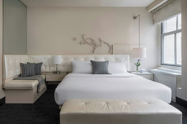 THE MIDLAND HOTEL, Chicago, a Tribute Portfolio Hotel
