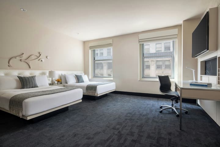 THE MIDLAND HOTEL, Chicago, a Tribute Portfolio Hotel