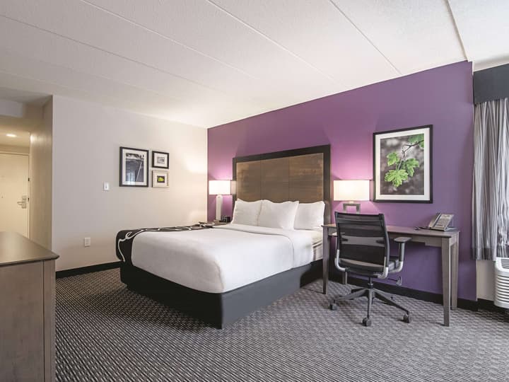 La Quinta Inn & Suites by Wyndham Portland DT/Maine Med