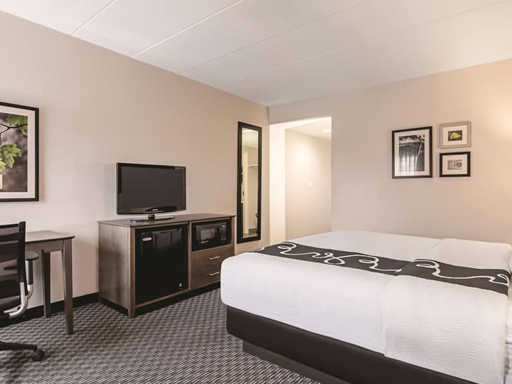 La Quinta Inn & Suites by Wyndham Portland DT/Maine Med