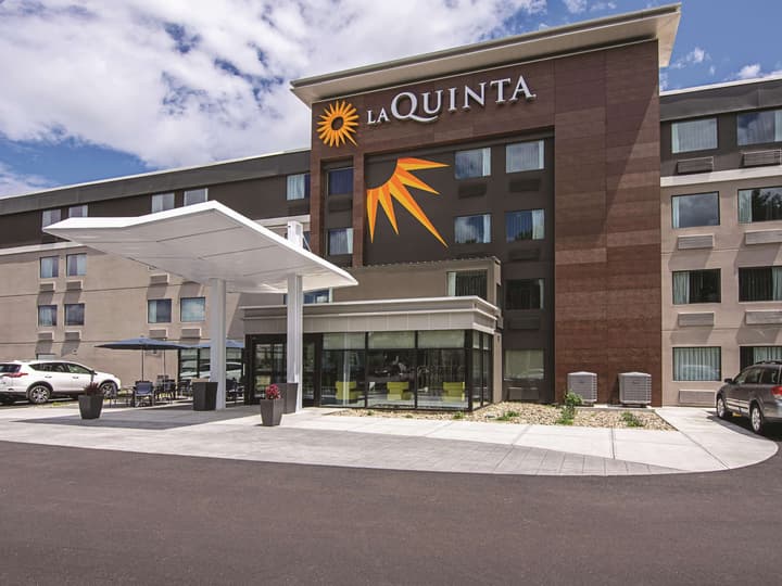 La Quinta Inn & Suites by Wyndham Portland DT/Maine Med
