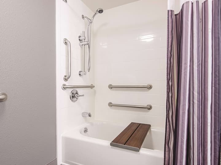La Quinta Inn & Suites by Wyndham Portland DT/Maine Med