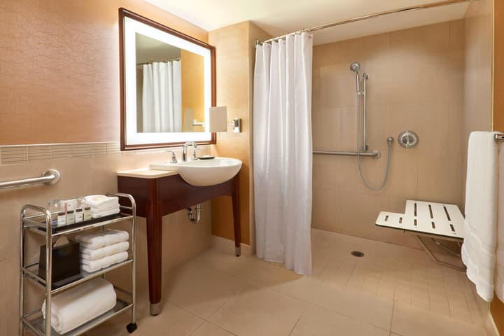 Sheraton Centre Toronto Hotel