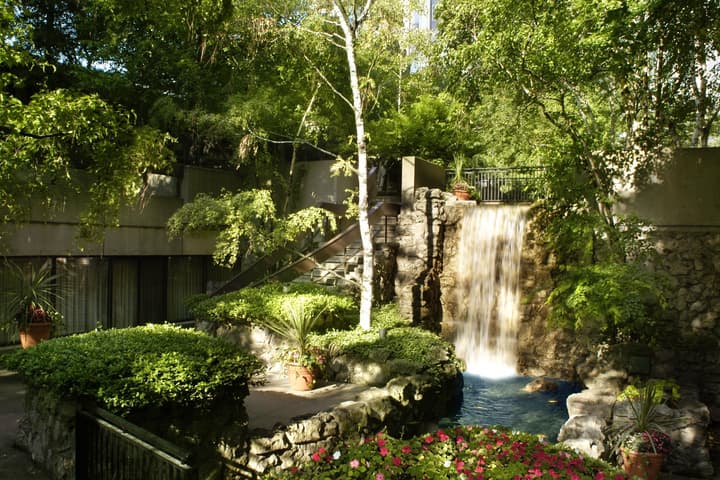 Sheraton Centre Toronto Hotel