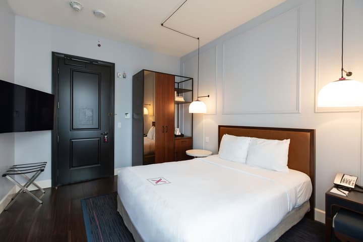 Axiom Hotel