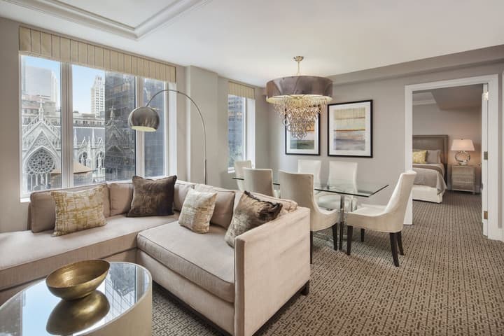 Omni Berkshire Place