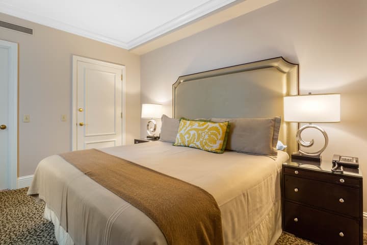 Omni Berkshire Place