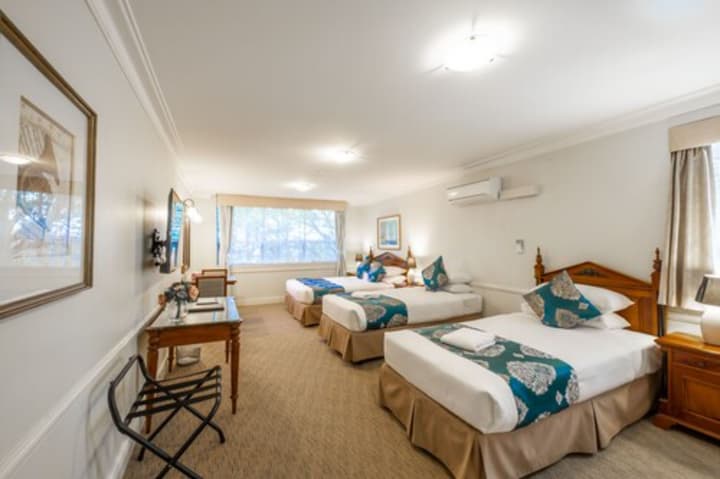 Twin Towers Inn