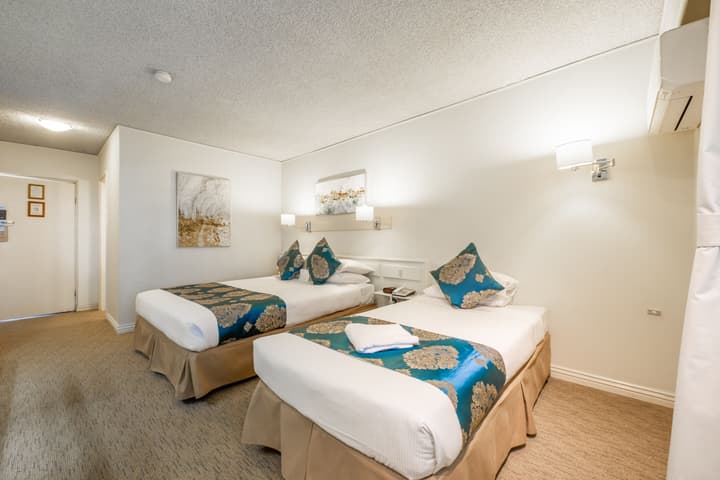 Twin Towers Inn