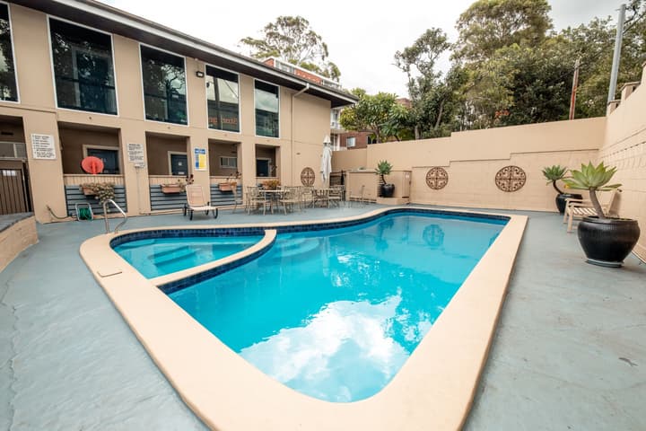 Twin Towers Inn