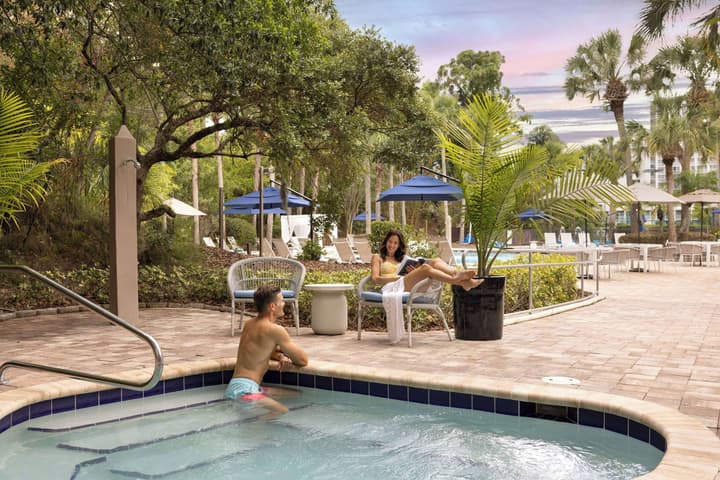 DoubleTree Suites by Hilton Orlando - Disney Springs® Area