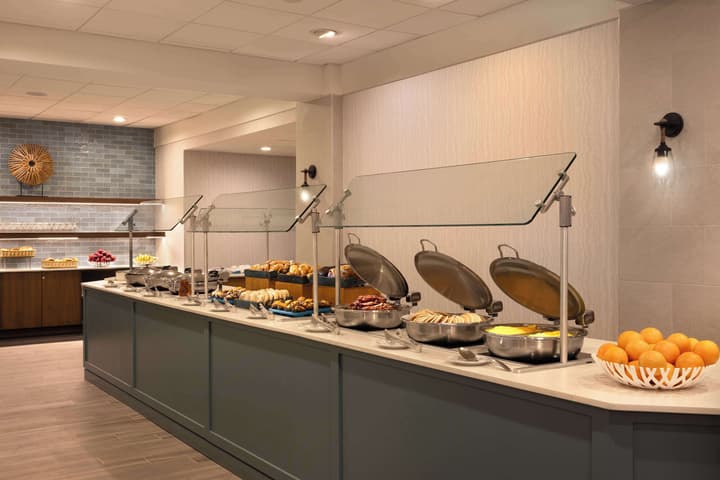 DoubleTree Suites by Hilton Orlando - Disney Springs® Area