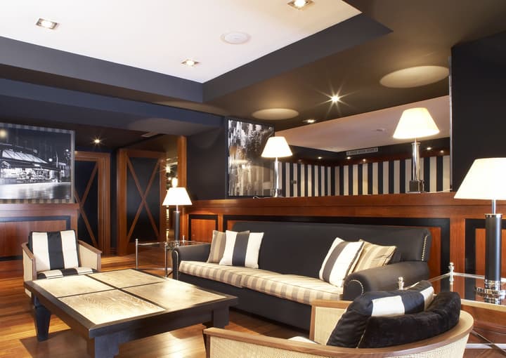 U232 Hotel