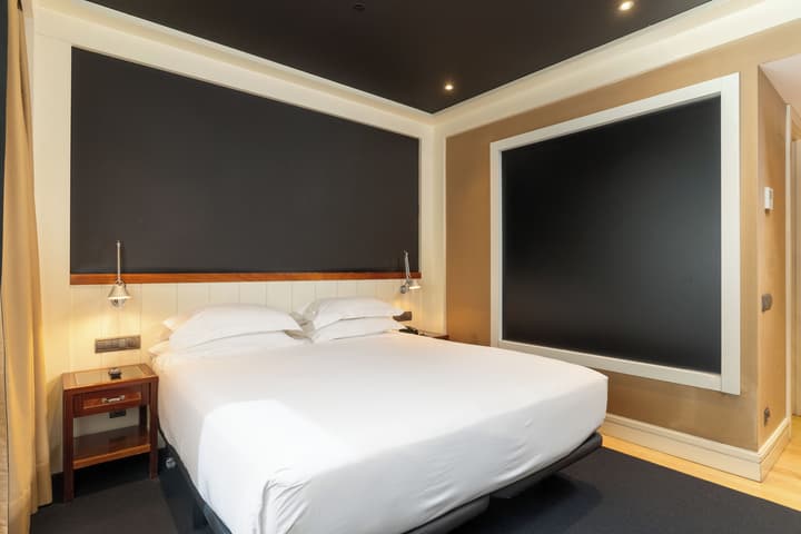 U232 Hotel