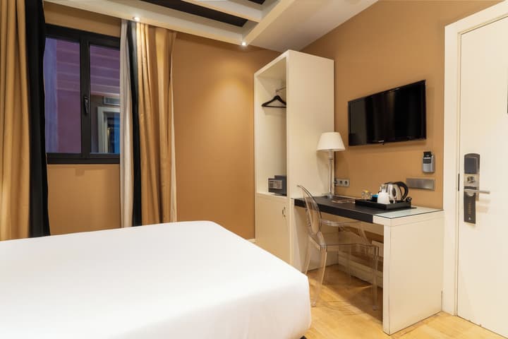 U232 Hotel