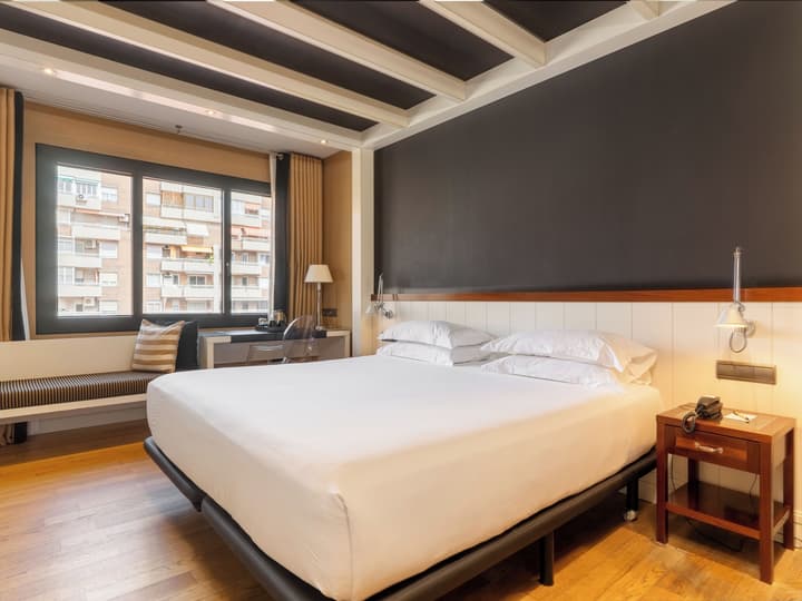 U232 Hotel