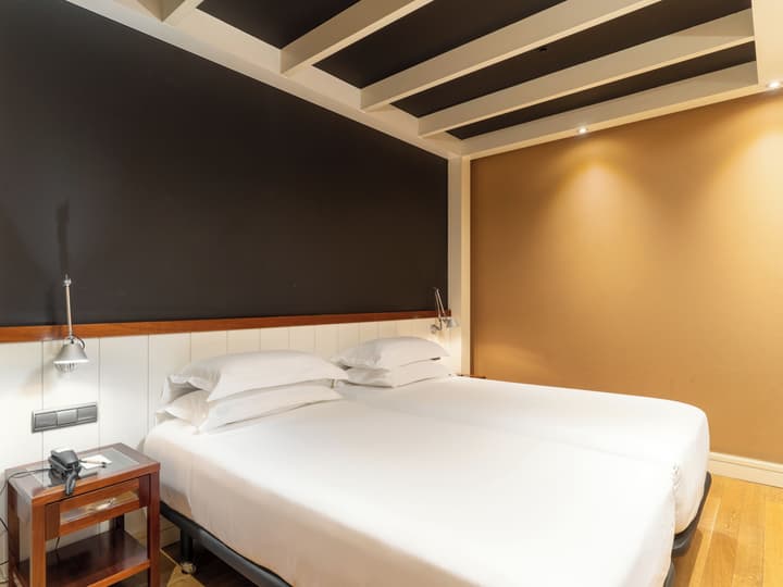 U232 Hotel