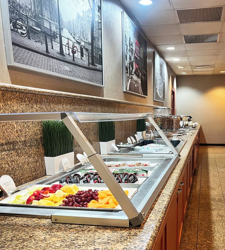 Crowne Plaza Newark Airport by IHG