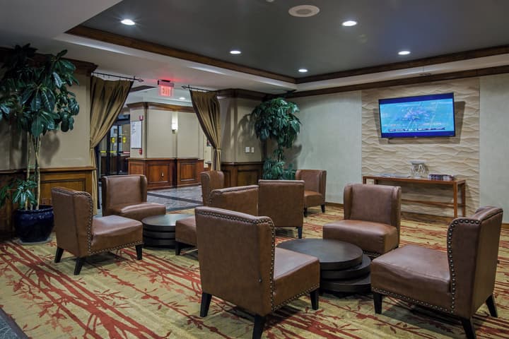 Crowne Plaza Newark Airport by IHG