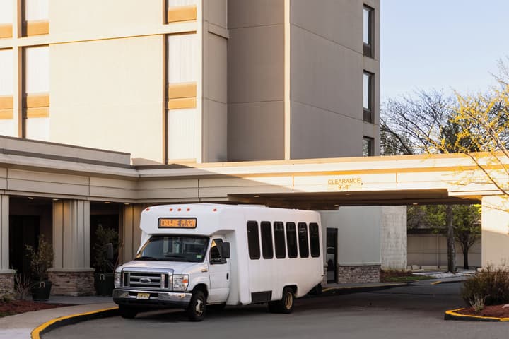 Crowne Plaza Newark Airport by IHG
