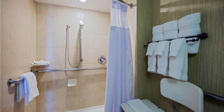 Crowne Plaza Newark Airport by IHG