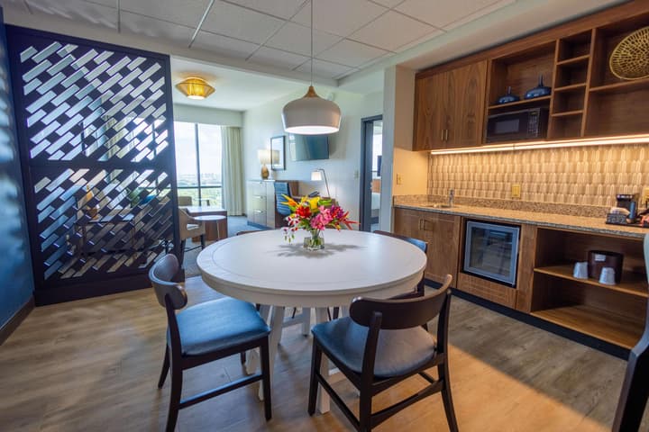 Drury Plaza Hotel Orlando - Disney Springs Area