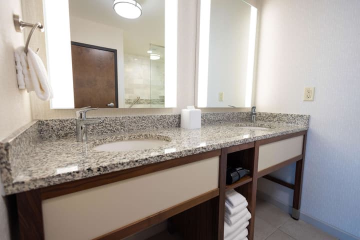 Drury Plaza Hotel Orlando - Disney Springs Area