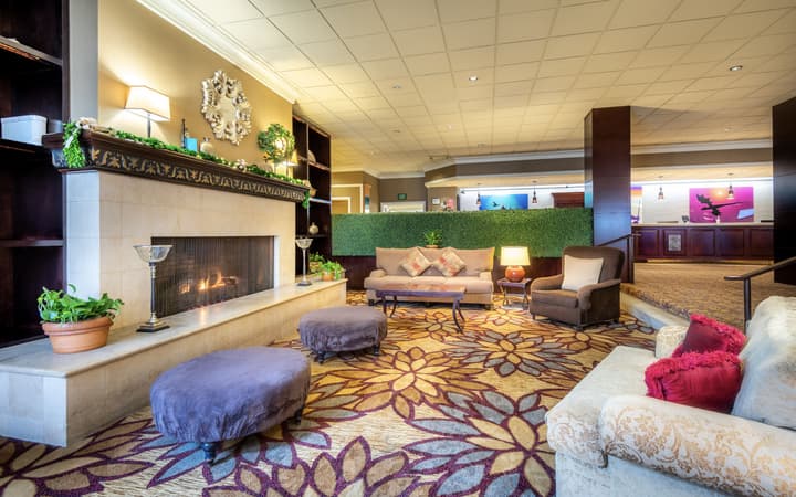 Anaheim Majestic Garden Hotel