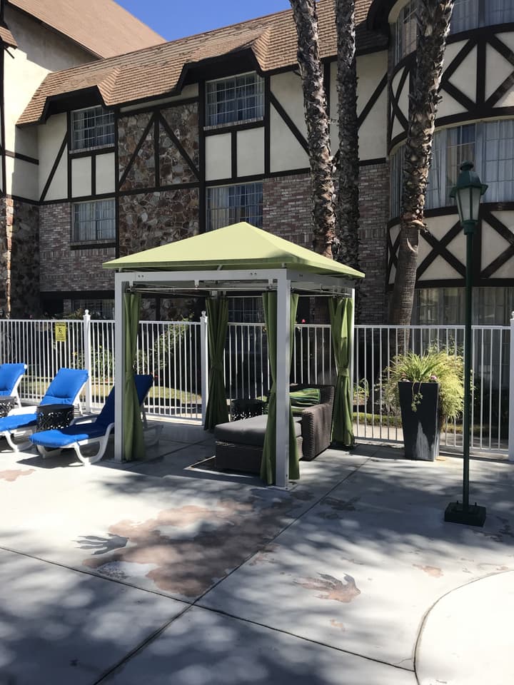 Anaheim Majestic Garden Hotel