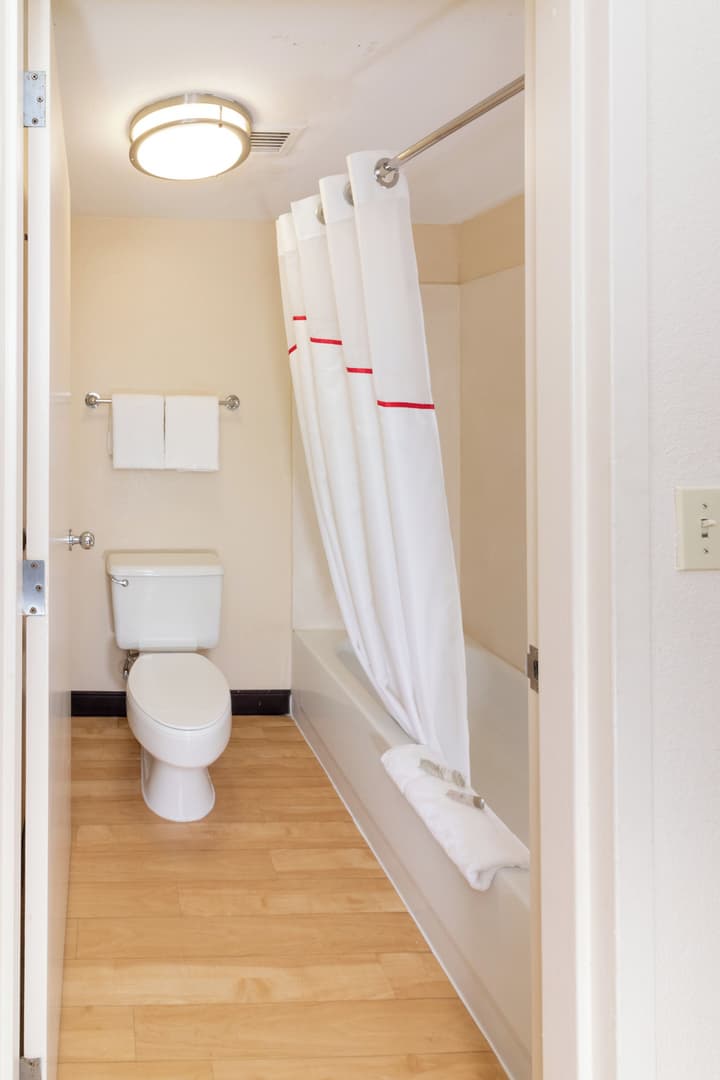 Red Roof Inn PLUS+ Miami Airport