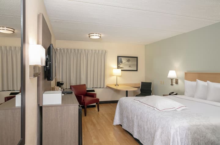 Red Roof Inn PLUS+ Miami Airport