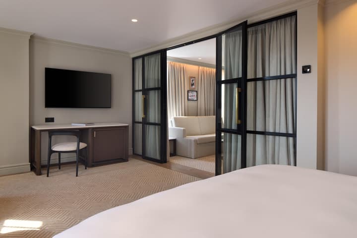 Radisson Blu Hotel, London Bond Street