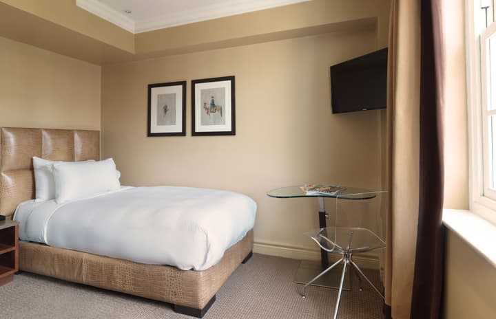 Radisson Blu Hotel, London Bond Street