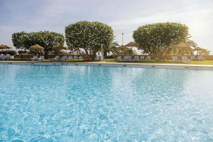 Hotel ILUNION Alcora Sevilla
