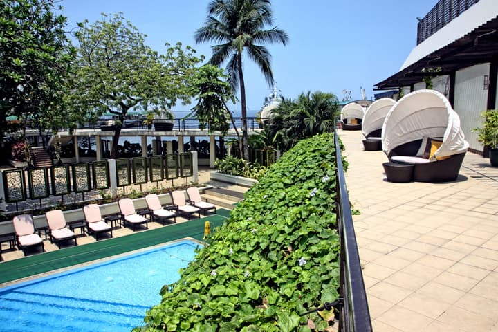 The Manila Hotel
