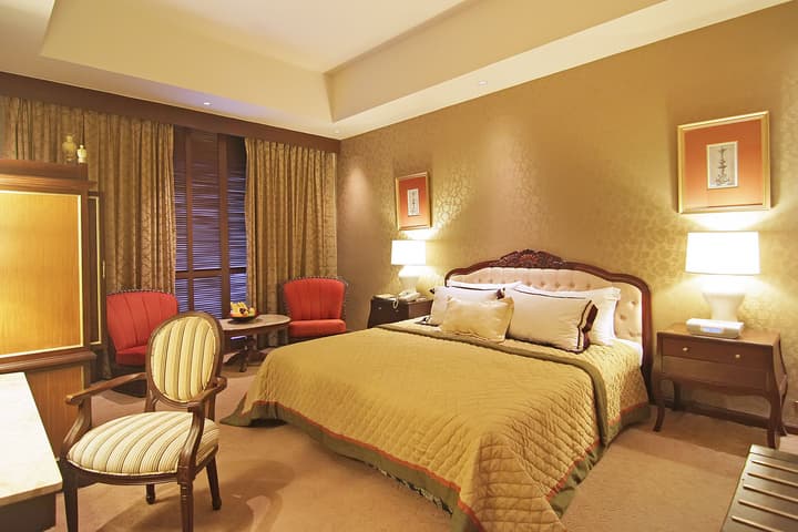 The Manila Hotel
