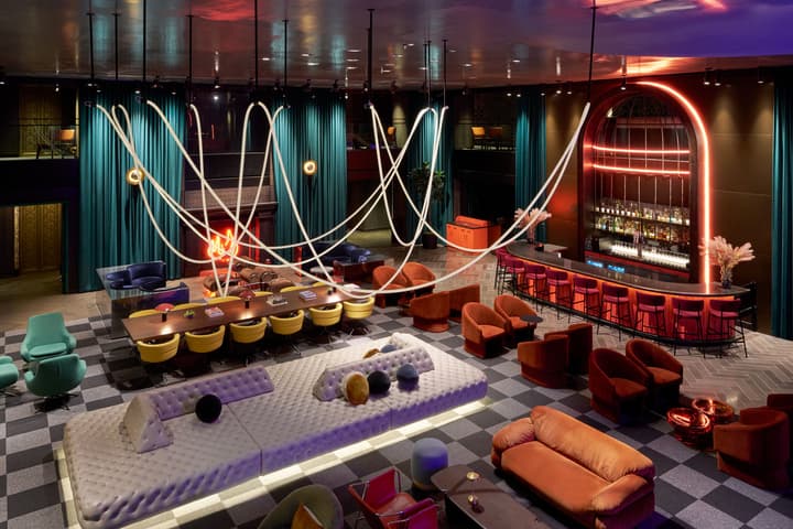 Paramount Times Square – A Generator Hotel