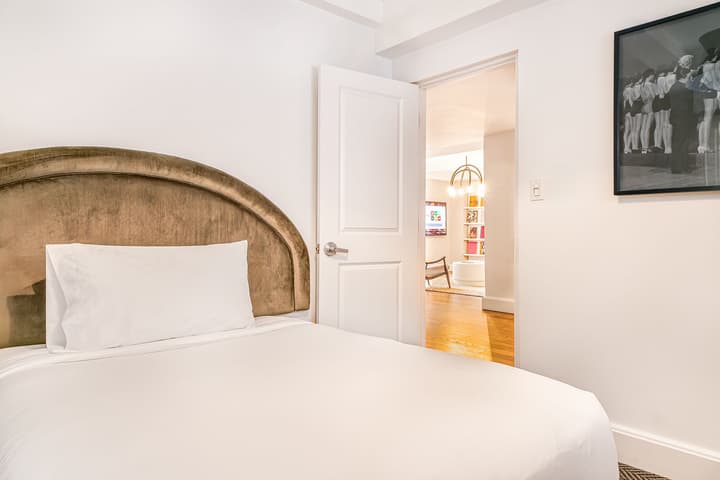 Paramount Times Square – A Generator Hotel