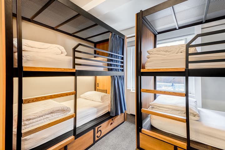Paramount Times Square – A Generator Hotel