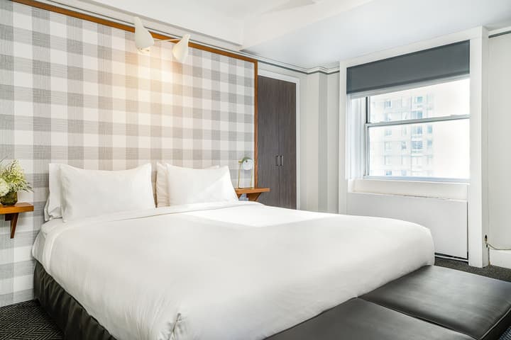 Paramount Times Square – A Generator Hotel