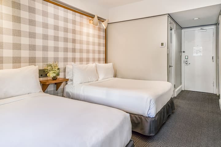 Paramount Times Square – A Generator Hotel
