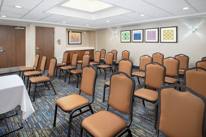 Holiday Inn Express Boston - Saugus by IHG