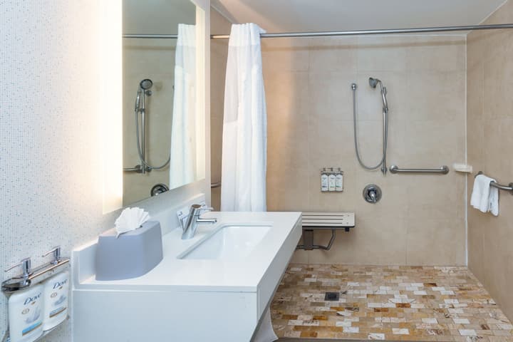 Holiday Inn Express Boston - Saugus by IHG