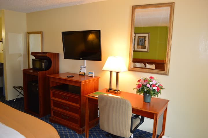Quality Inn Savannah Midtown