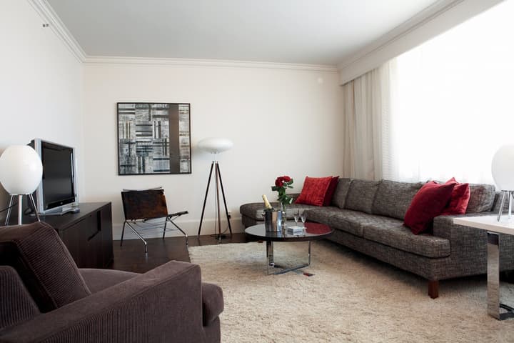 Elite Park Avenue Hotel
