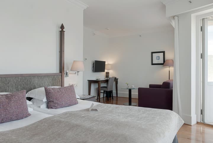 Elite Park Avenue Hotel