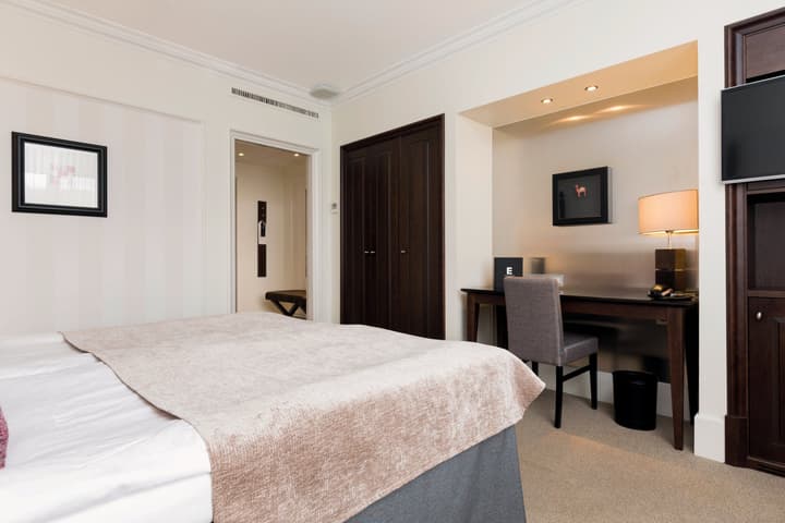 Elite Park Avenue Hotel