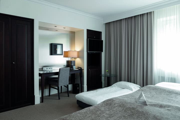 Elite Park Avenue Hotel