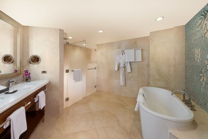 Dusit Thani Manila